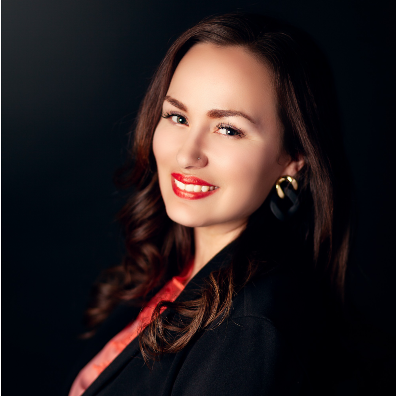 A headshot of Lidia Fonseca.